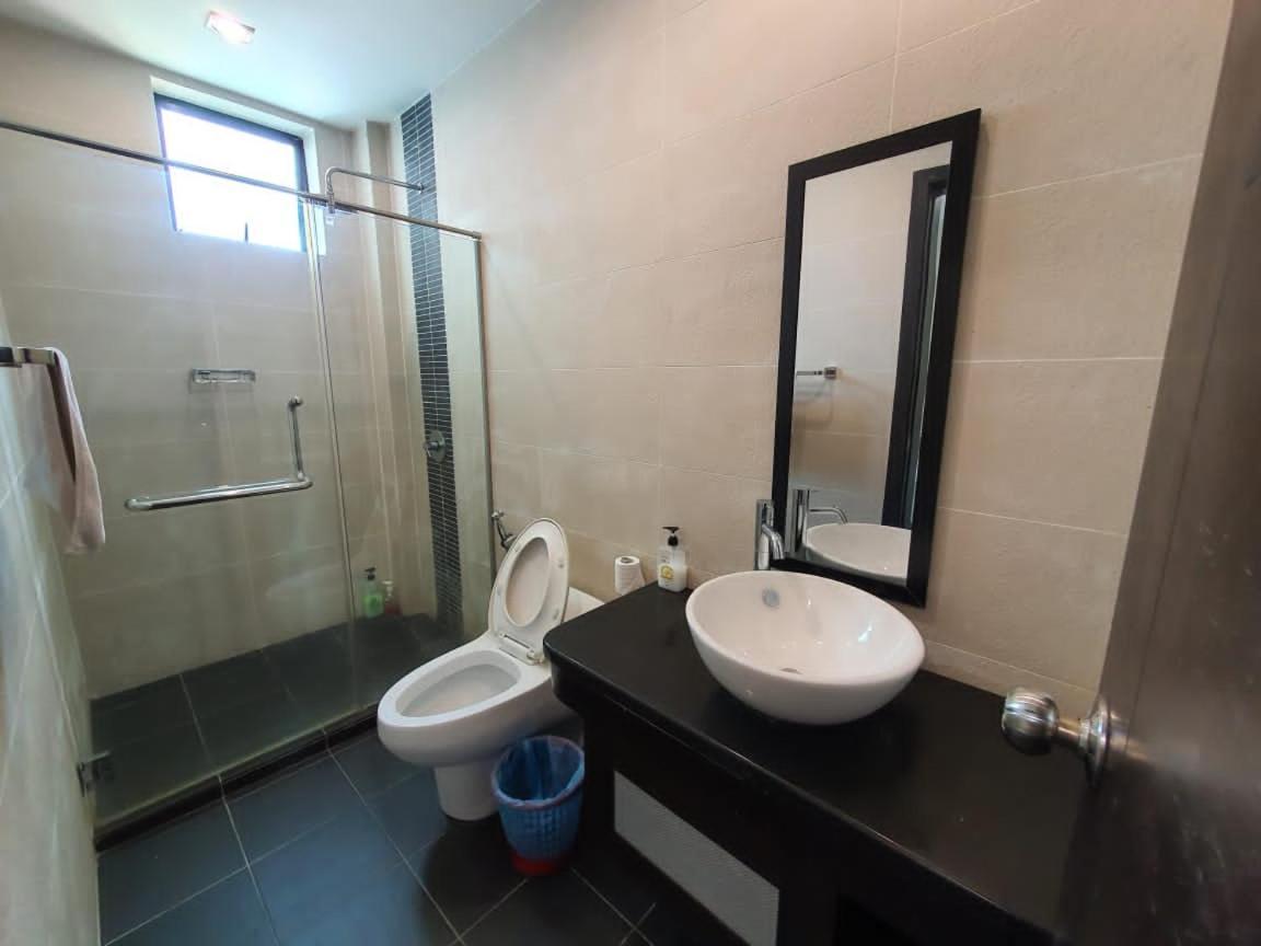Aa Residen Luxury Condo Homestay 18Mins Walk Tanjung Aru Beach & Golf Course, Not Beach Side Resort Kota Kinabalu Exterior foto