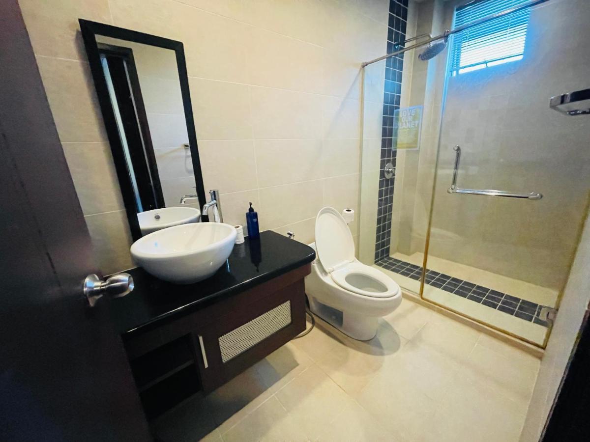 Aa Residen Luxury Condo Homestay 18Mins Walk Tanjung Aru Beach & Golf Course, Not Beach Side Resort Kota Kinabalu Exterior foto