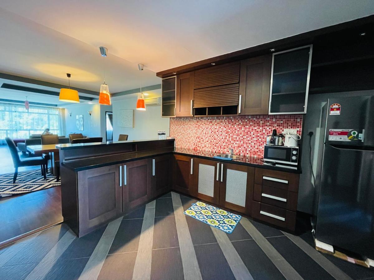 Aa Residen Luxury Condo Homestay 18Mins Walk Tanjung Aru Beach & Golf Course, Not Beach Side Resort Kota Kinabalu Exterior foto